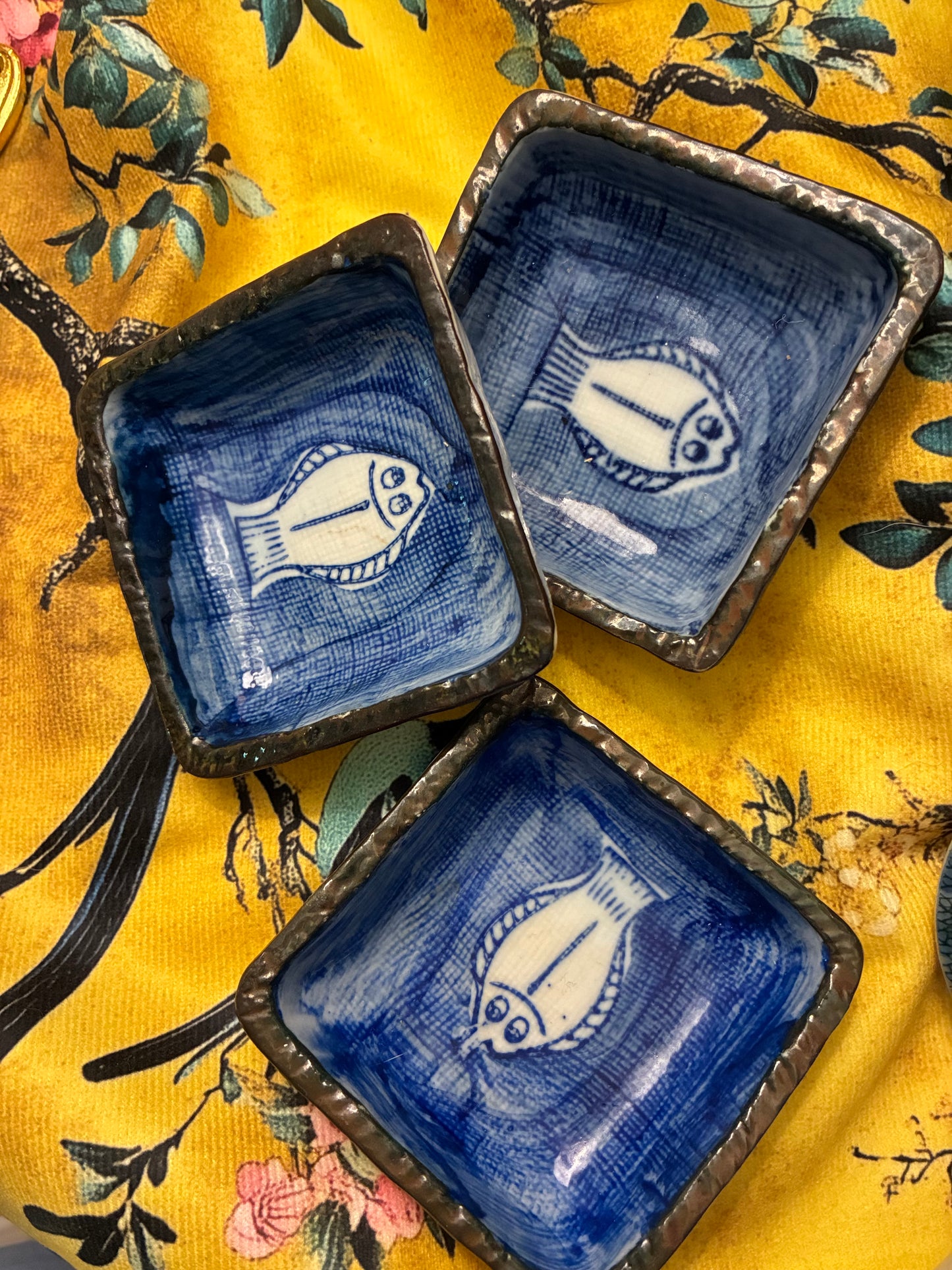 Kutaniware porcelain condiment bowls set of 3