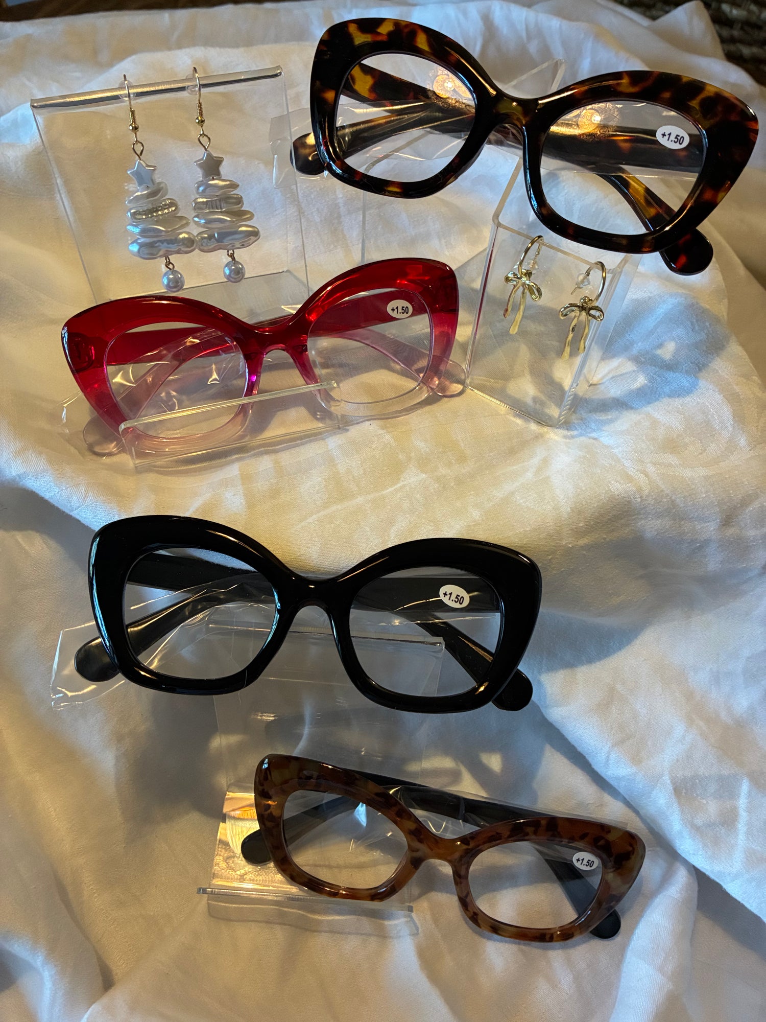 Gifts and accessories