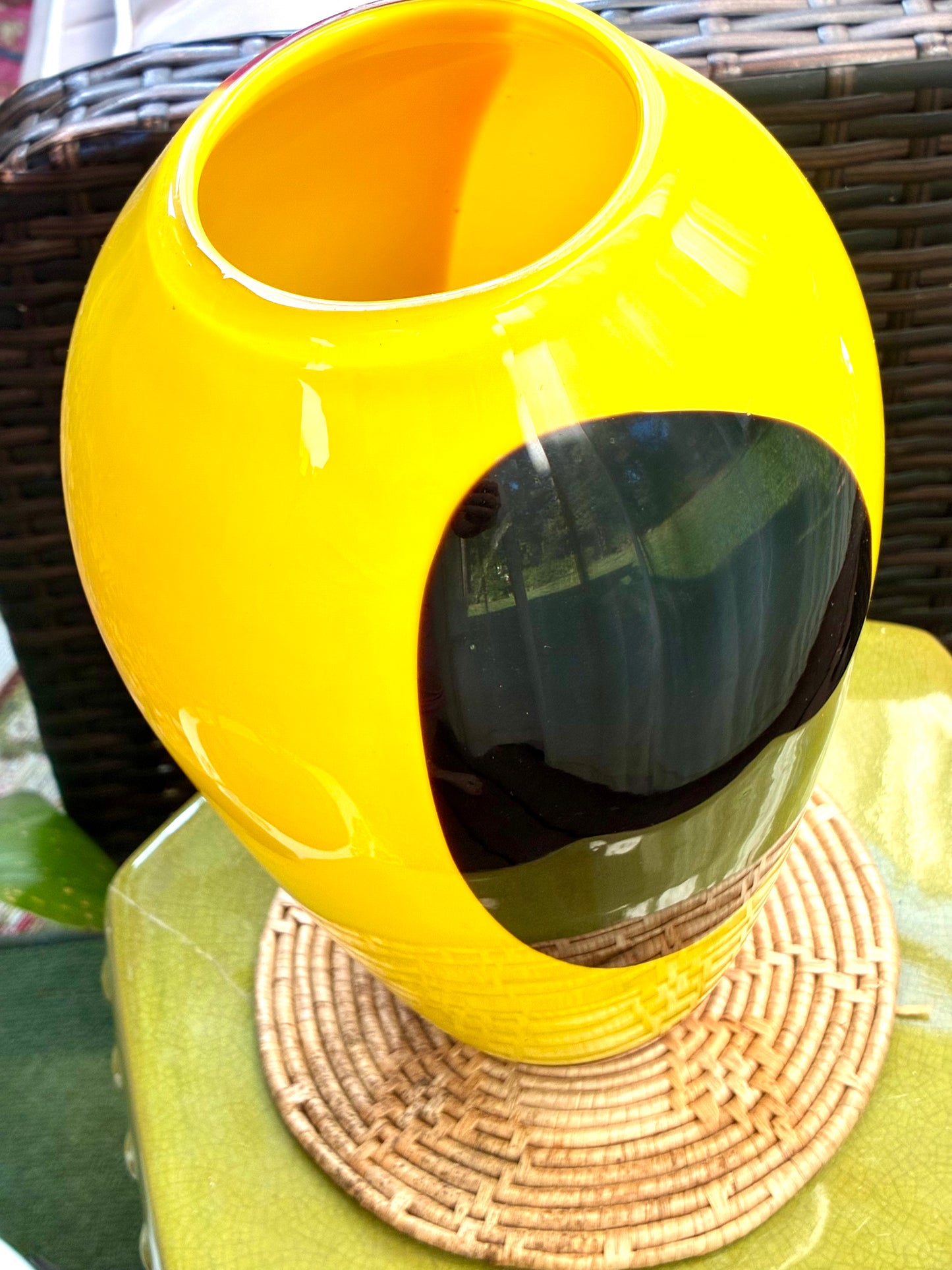 Vintage artglass vase