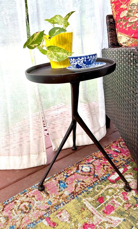 Set of 2 metal tables