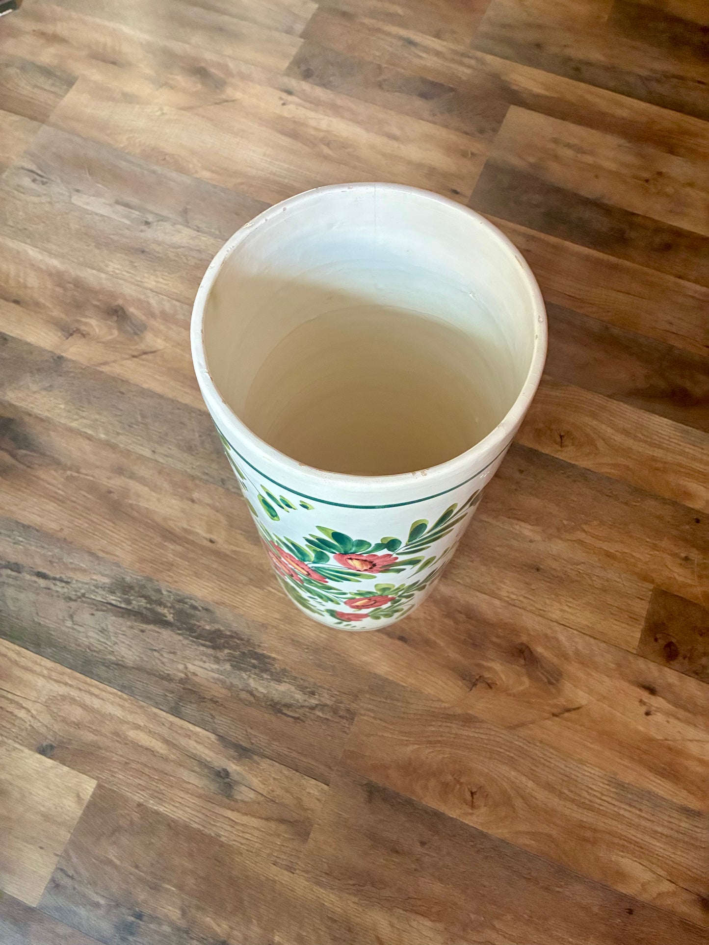 Floral motif porcelain umbrella stand