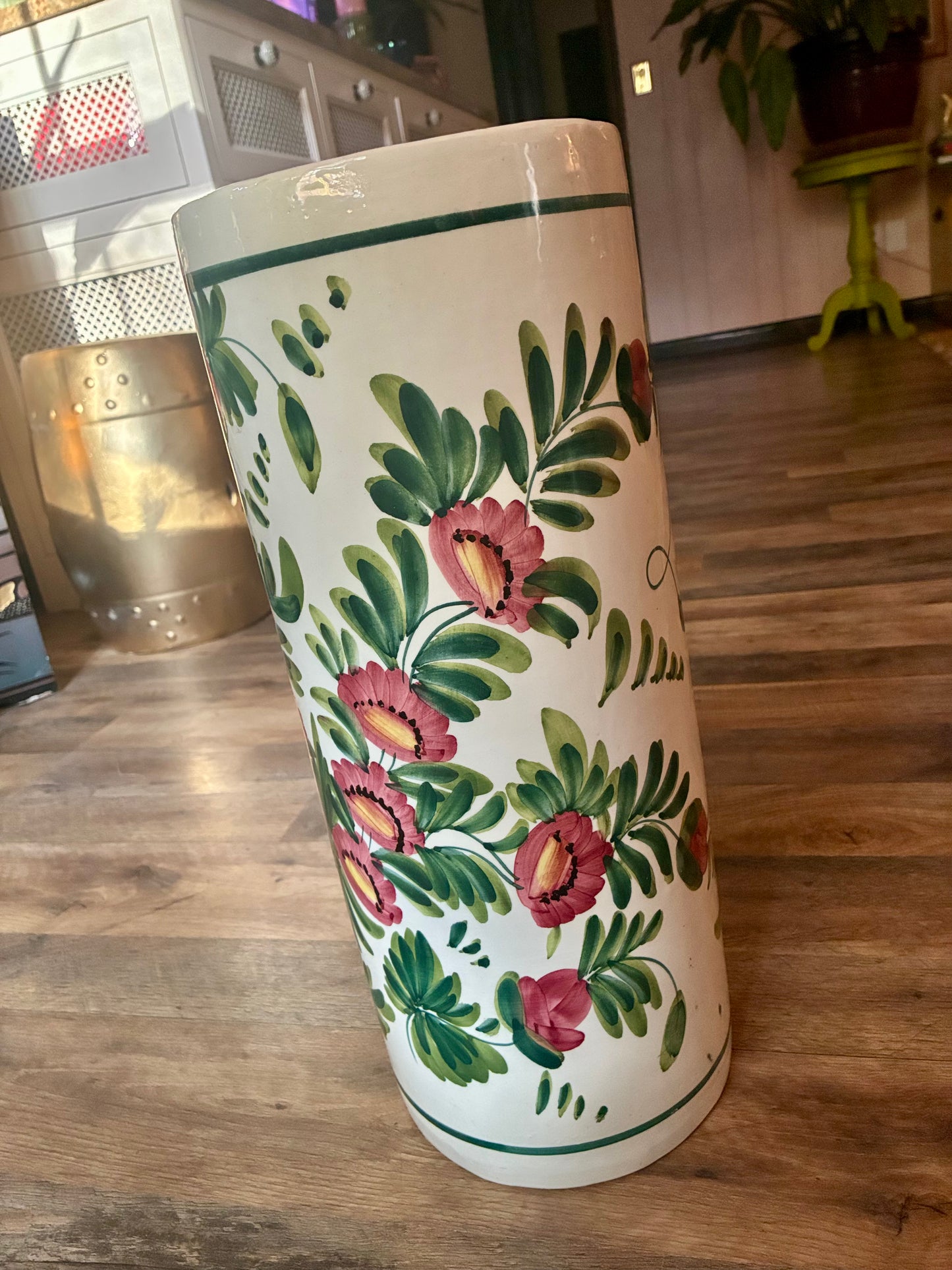 Floral motif porcelain umbrella stand
