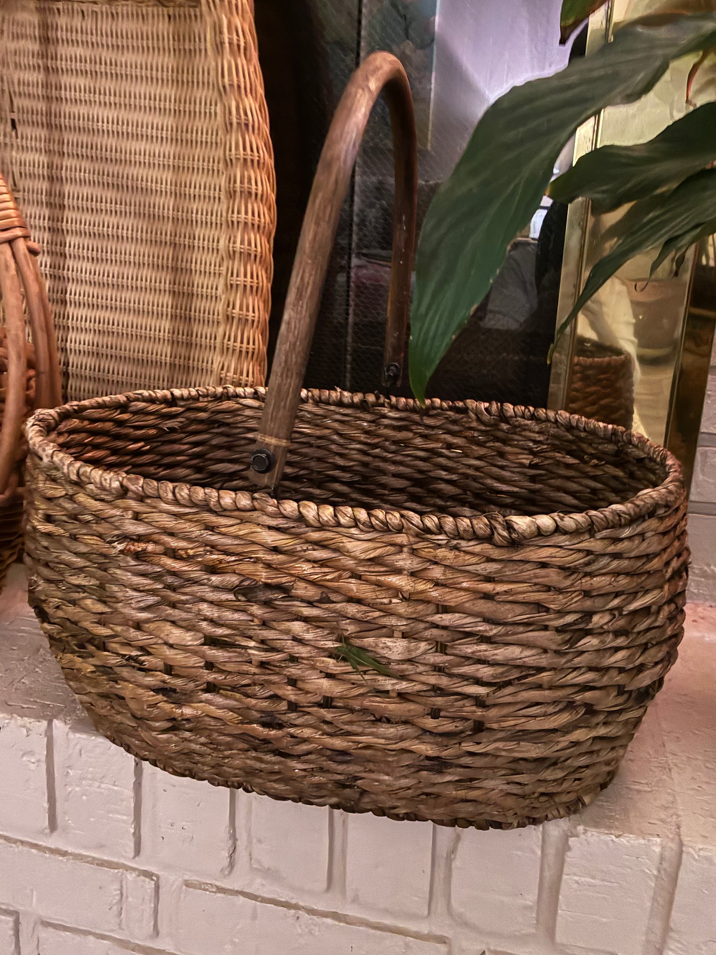 Braided rattan gathering basket