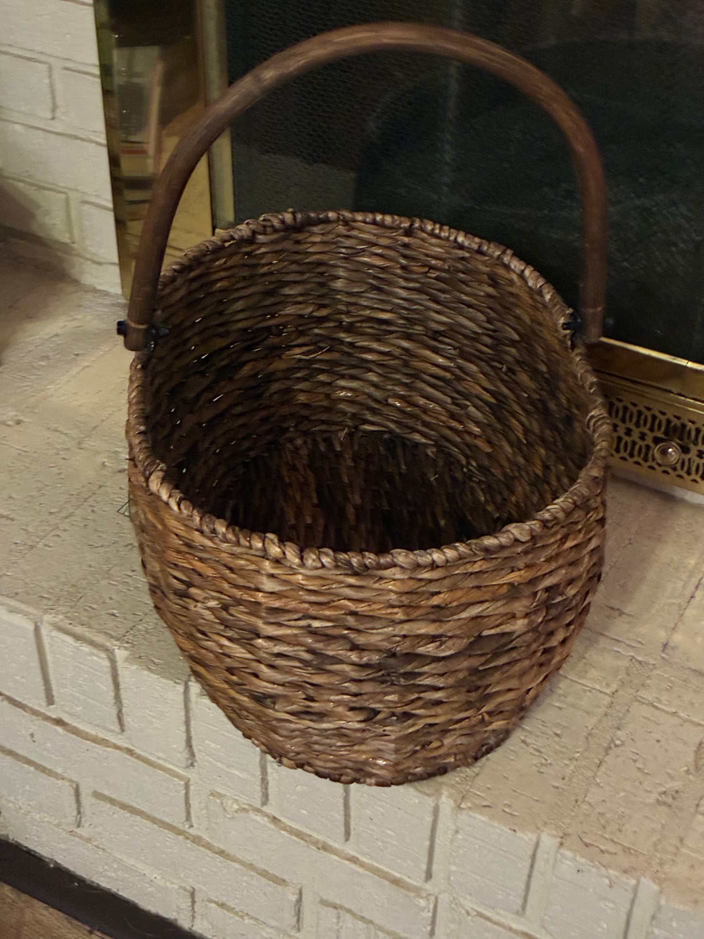 Braided rattan gathering basket