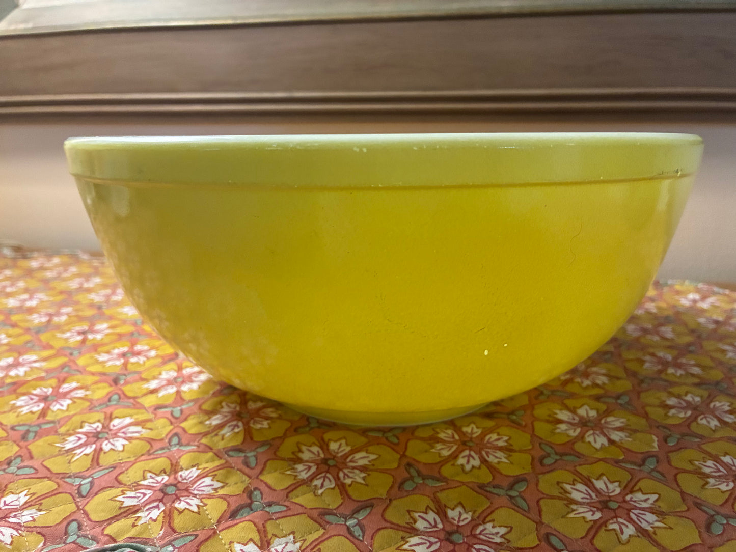 Vintage Pyrex mixing bowl