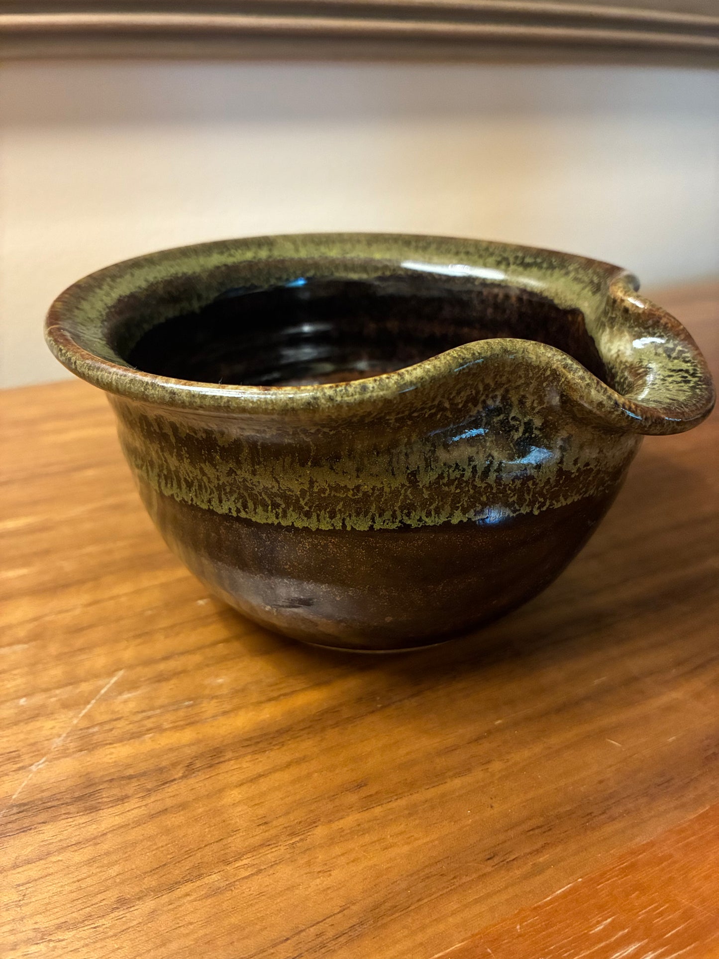 Lovely Alewine pottery bowl with spout