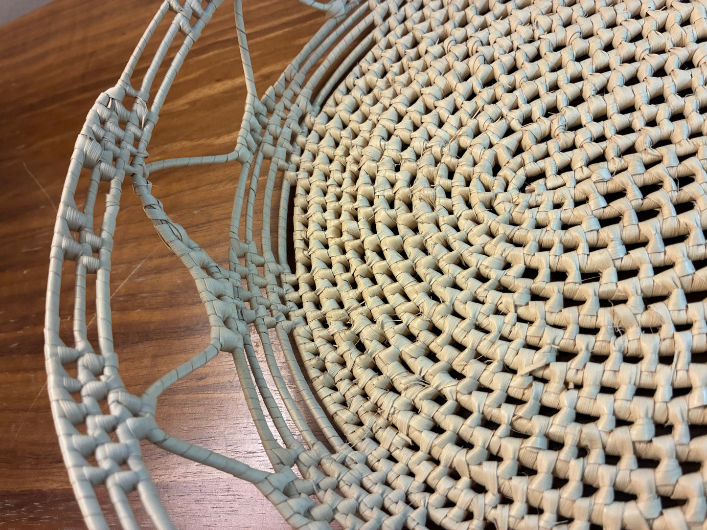 Woven rattan basket tray