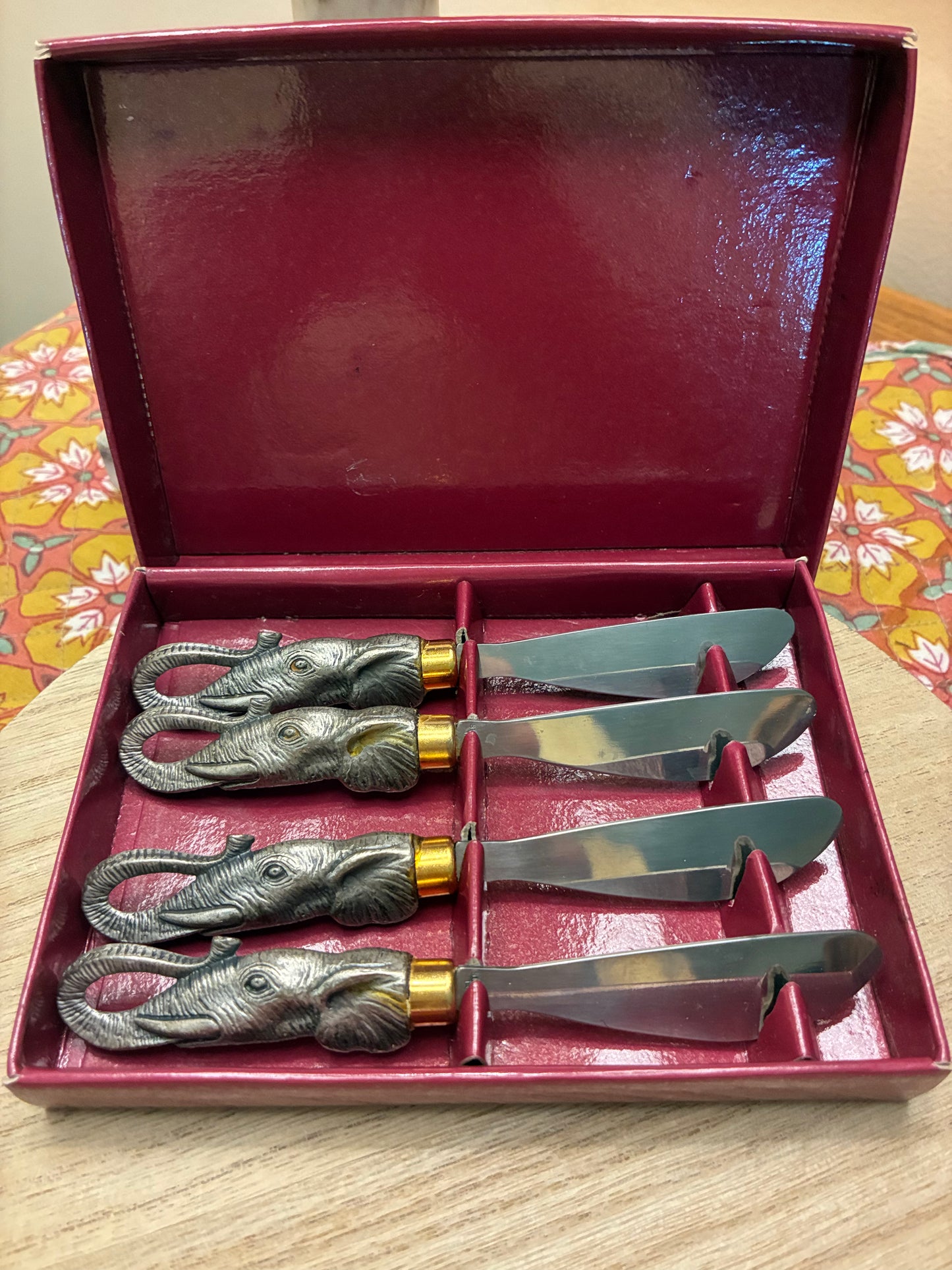 Arthur Court stainless steel elephant head spreaders