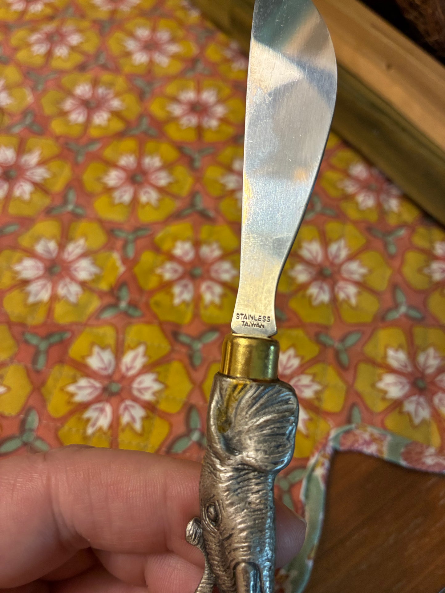 Arthur Court stainless steel elephant head spreaders