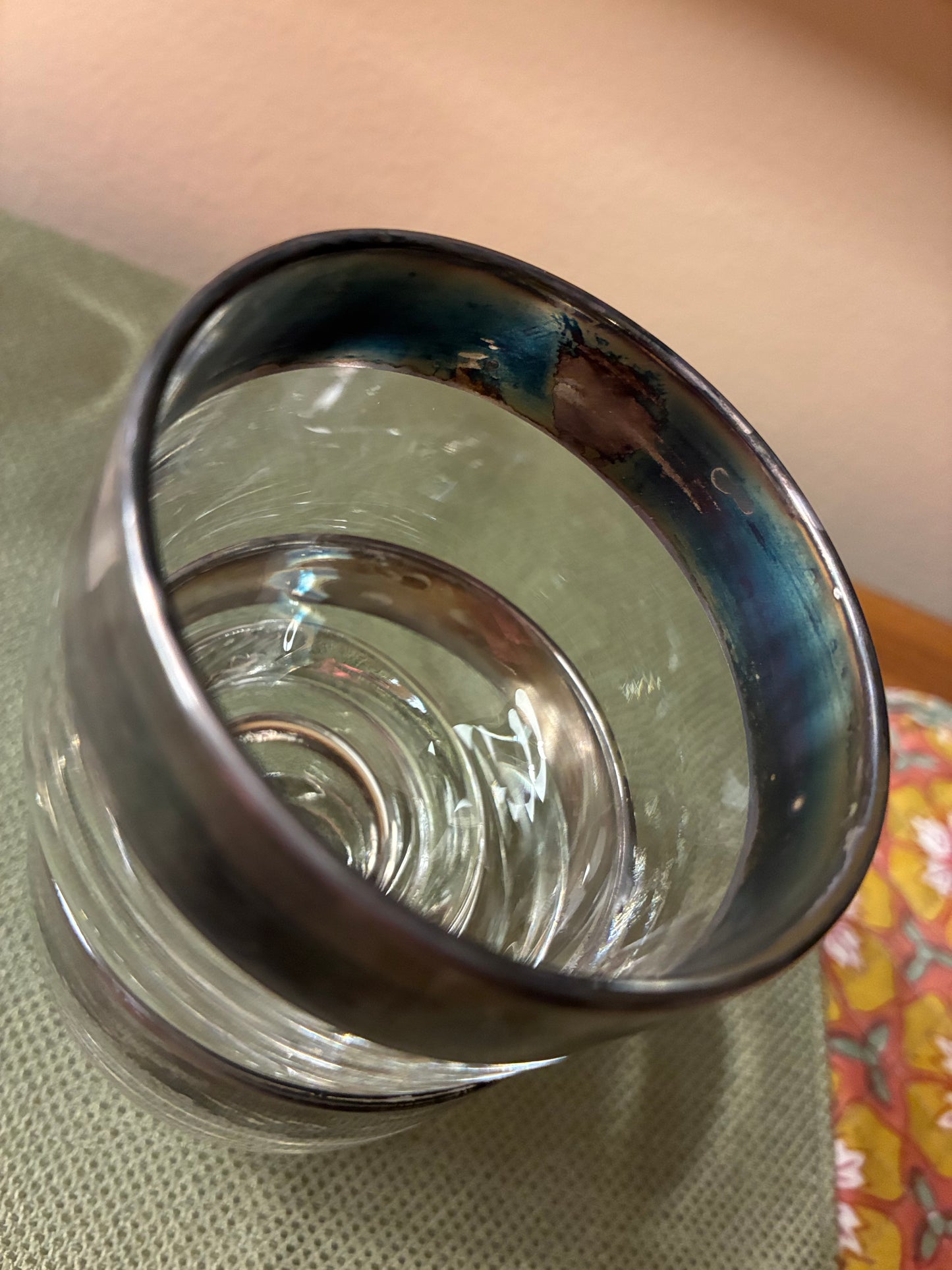 Dorothy Thorpe pitcher and 4 glasses set