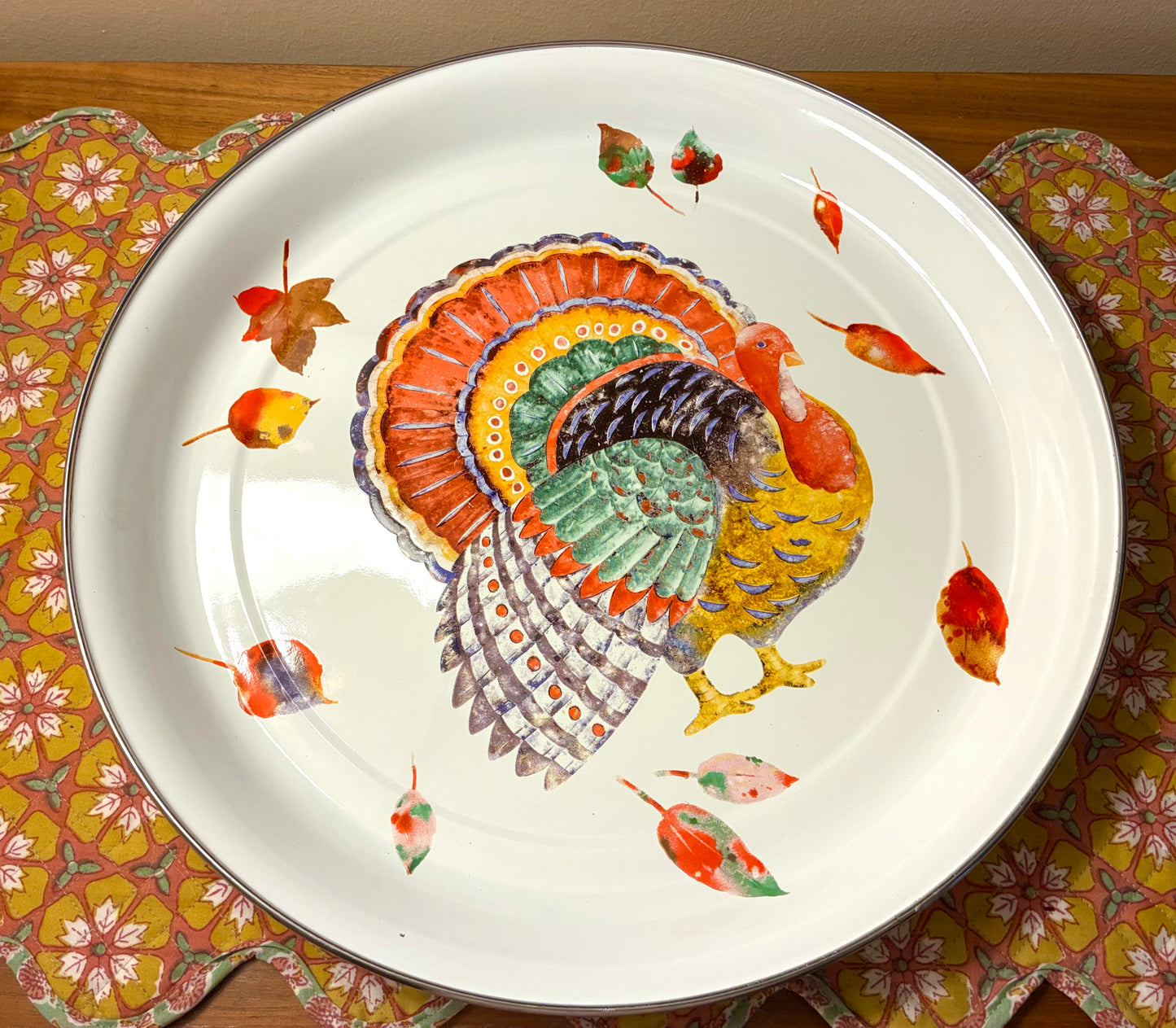 Enamel tray with painted turkey