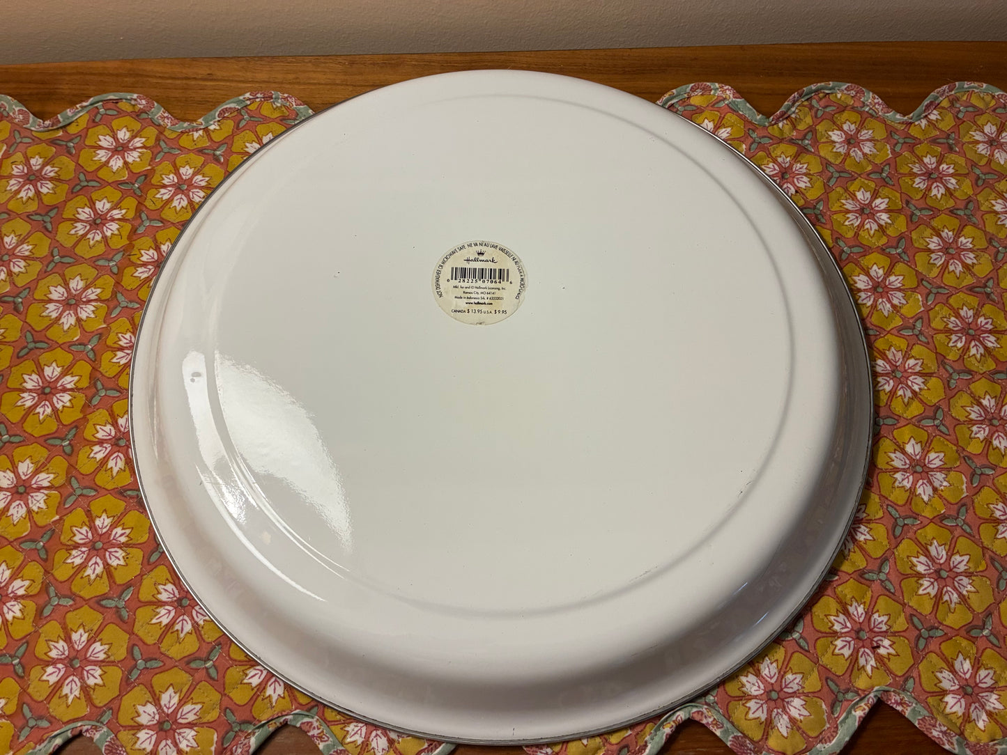 Enamel tray with painted turkey