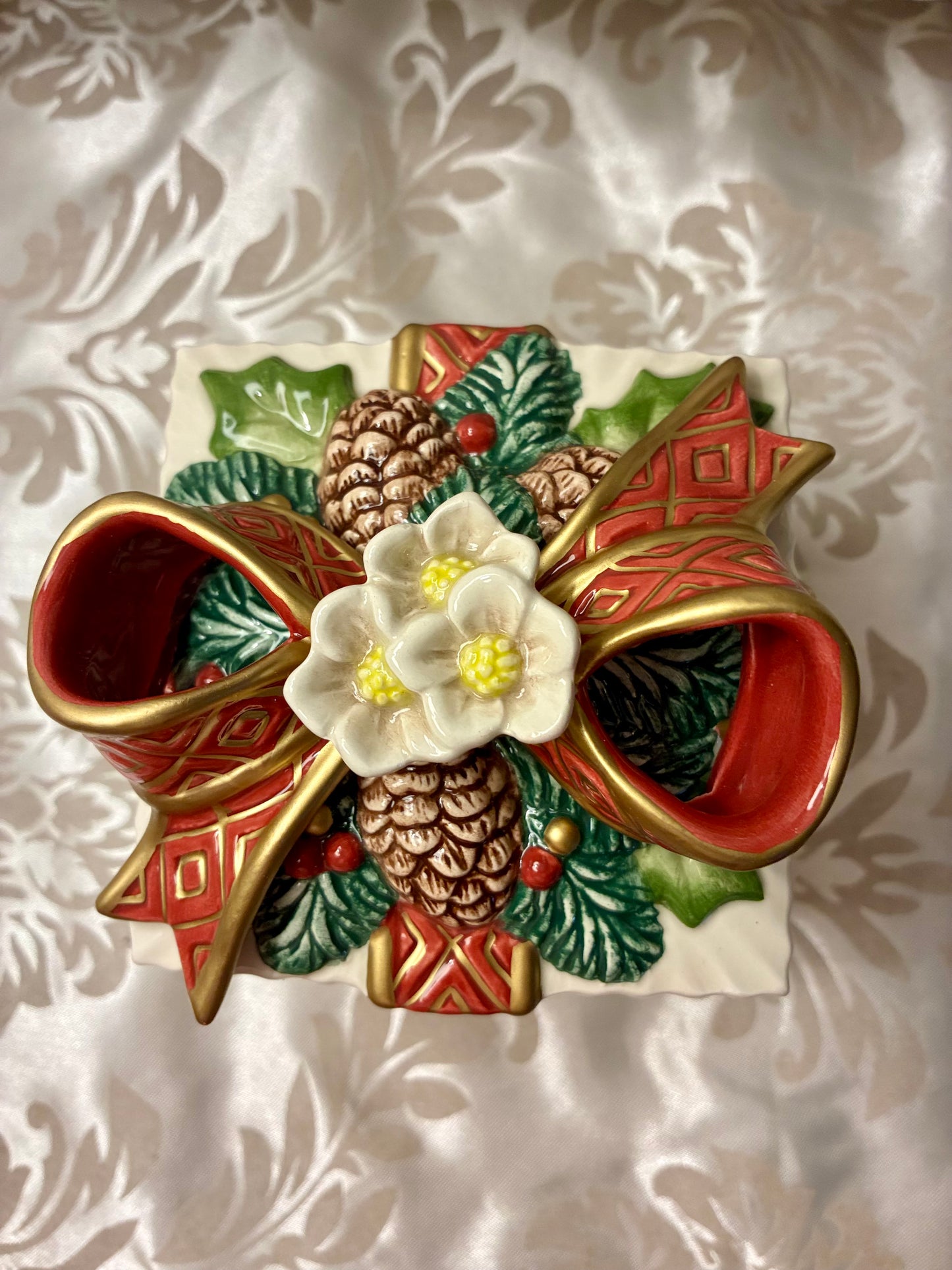 Fitz & Floyd ceramic Christmas box