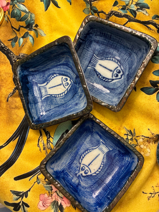 Kutaniware porcelain condiment bowls set of 3