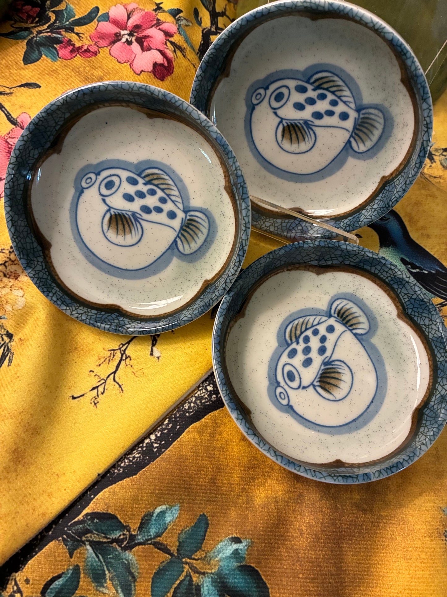 Aritaware Kintsugi Japanese condiment bowl set of 3