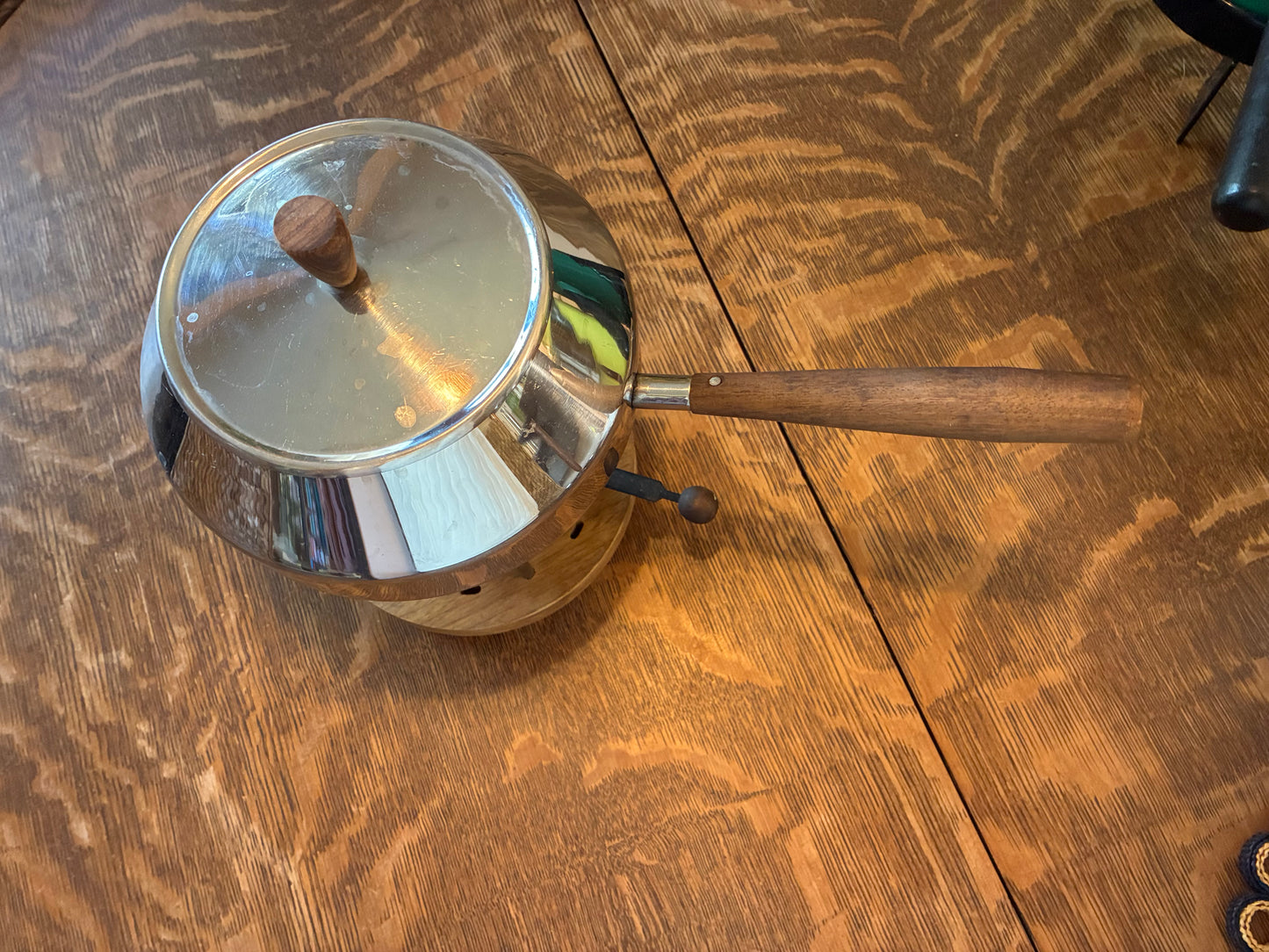 Stainless steel and wood fondue pot set