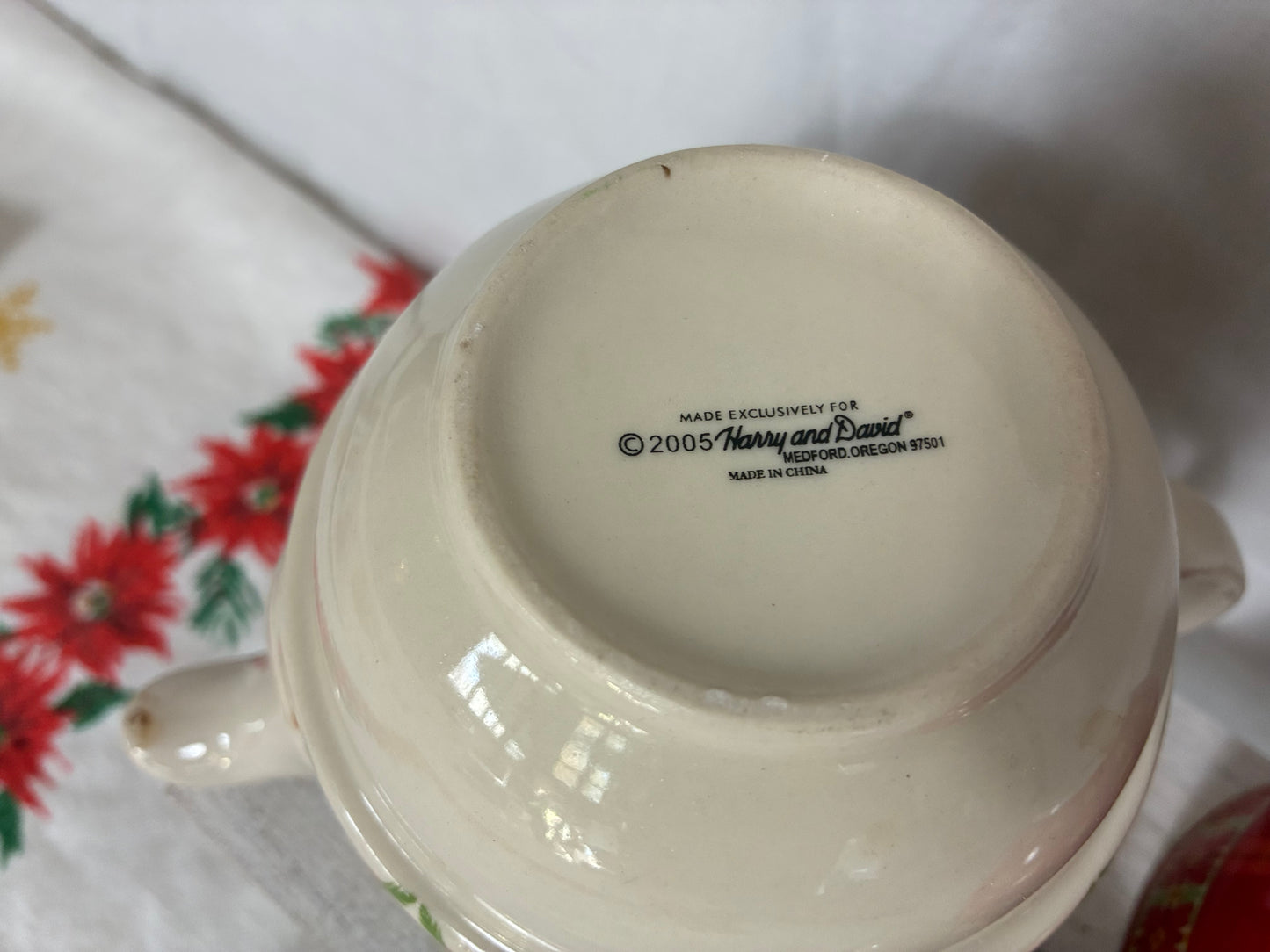 Harry & David teapot & cup set