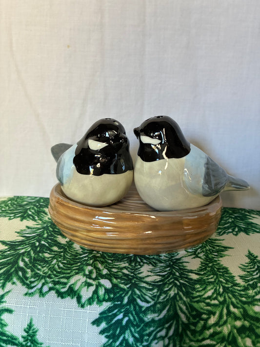 Ceramic chicadees in nest S& P shakers