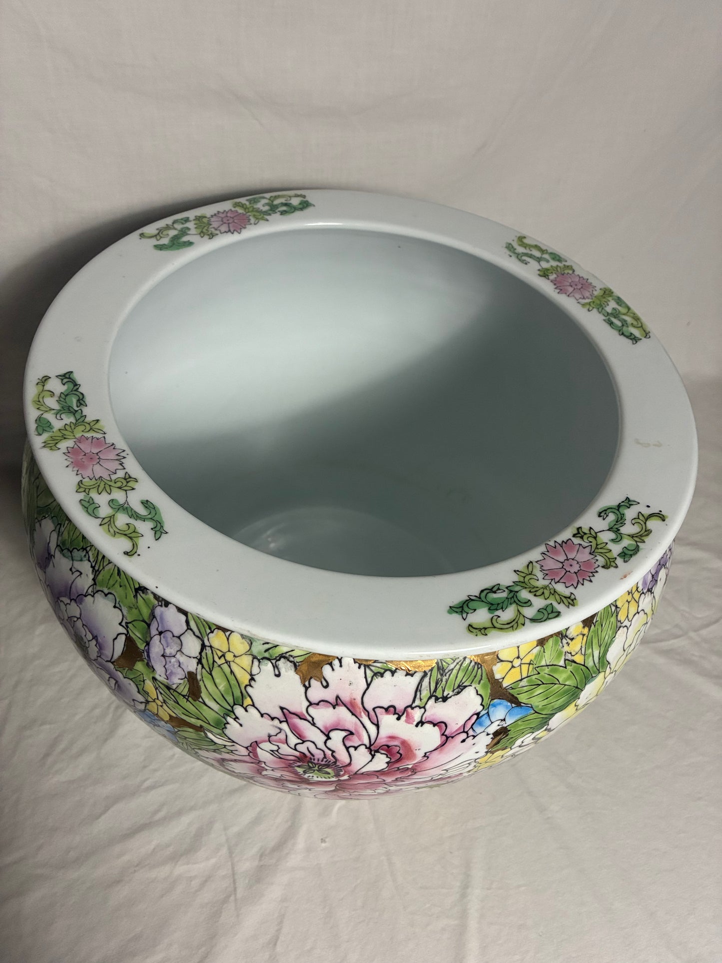 Famille rose vintage porcelain planter