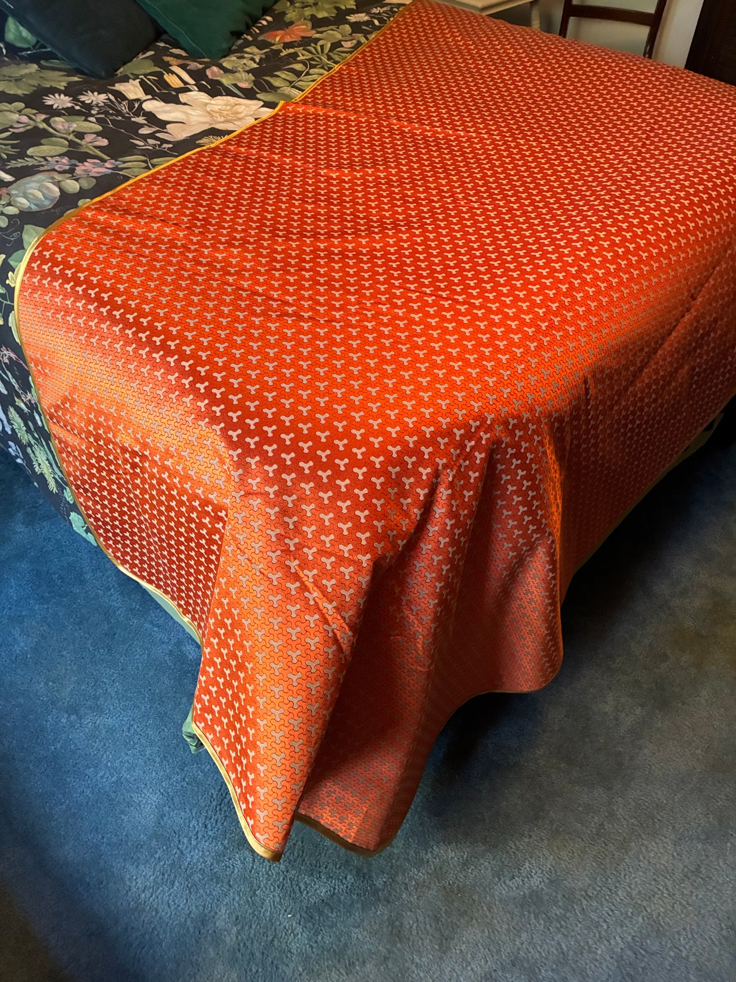 Vintage Jacquard coverlet/tablecloth