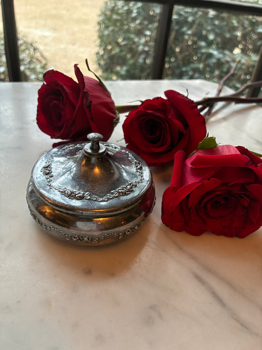 Victorian Pairpoint quadruple silver plate butter pat container