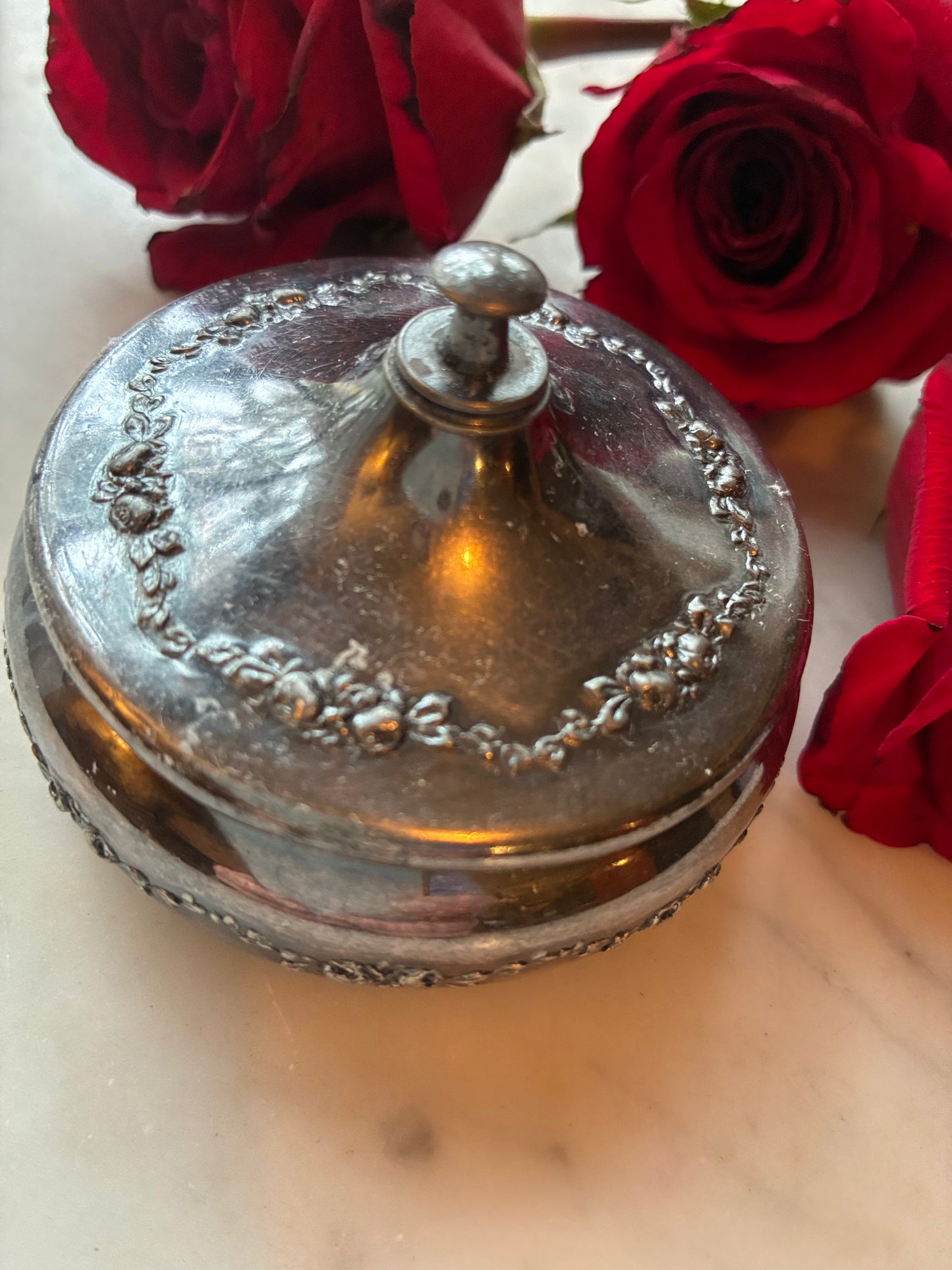 Victorian Pairpoint quadruple silver plate butter pat container